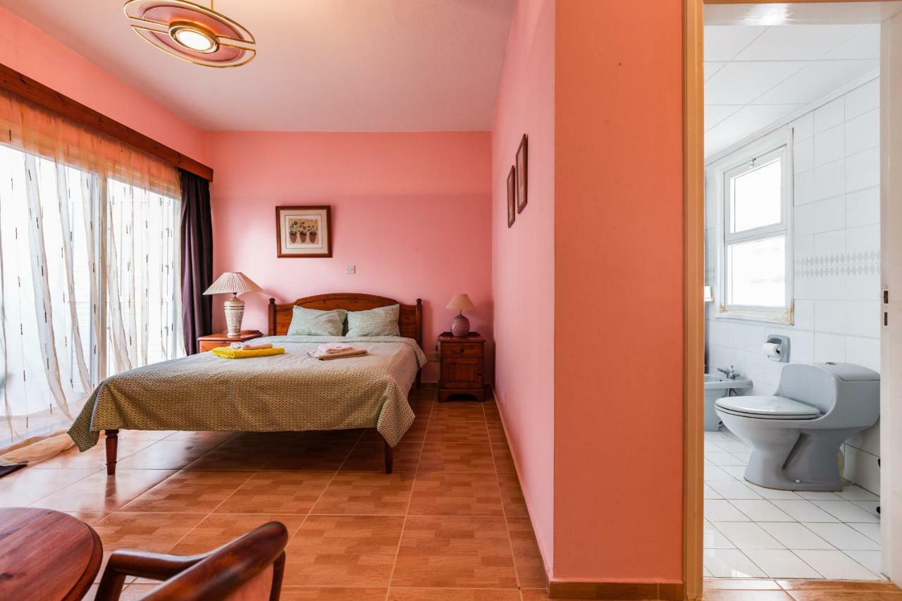 Villa Papaya Residence Paphos Bagian luar foto