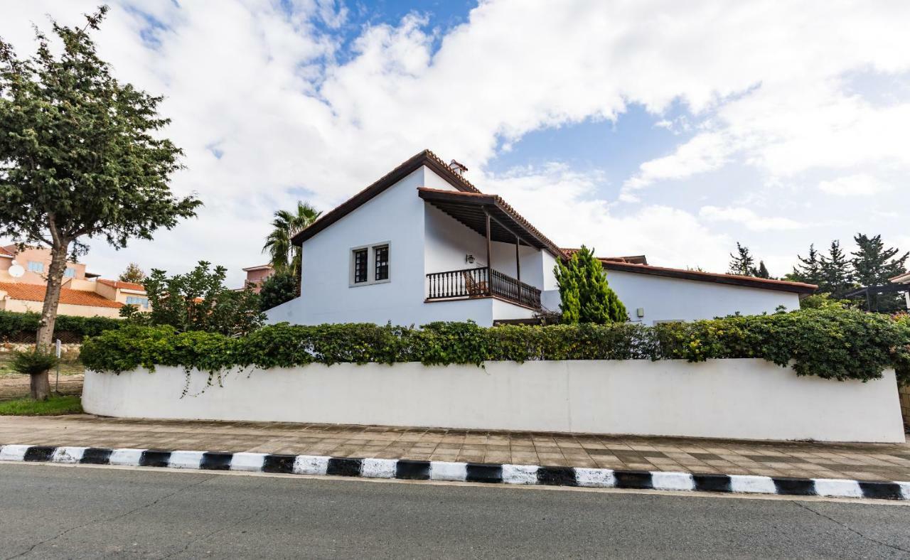 Villa Papaya Residence Paphos Bagian luar foto