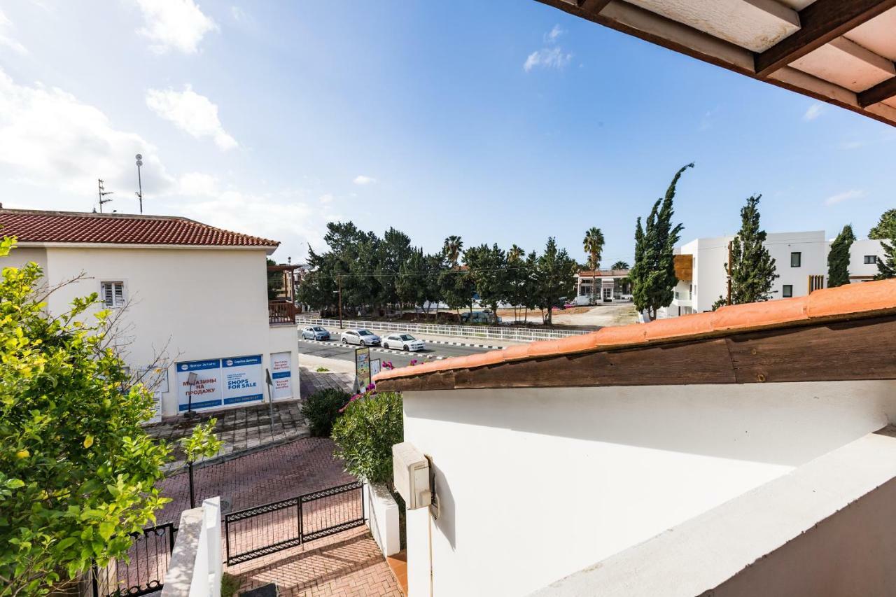 Villa Papaya Residence Paphos Bagian luar foto